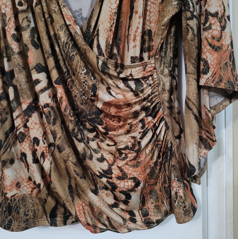 Multi color wrap top - Picture 2 of 3